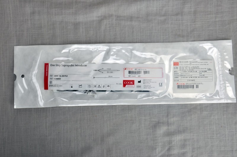 一次性使用一步式耻骨上导入器One-Step Suprapubic Introducer